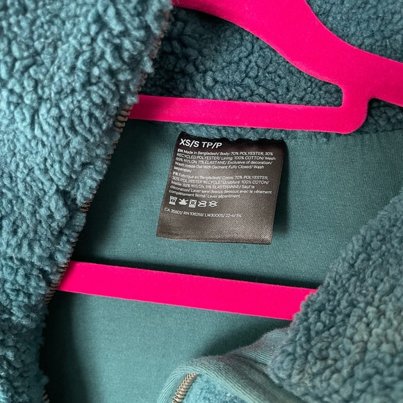 Lululemon Scuba Oversized Fleece Funnel Neck (XS/S) - Picture 4 of 5